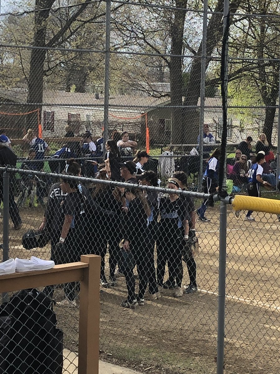 mrs_vokic's tweet photo. Spring athletic tour continues...Teacher Appreciation Game with the Lady Rebels🥎 Thank you for the honor, Mya! #gorebs #inspiration #peaks https://t.co/lw2ycxxW1t
