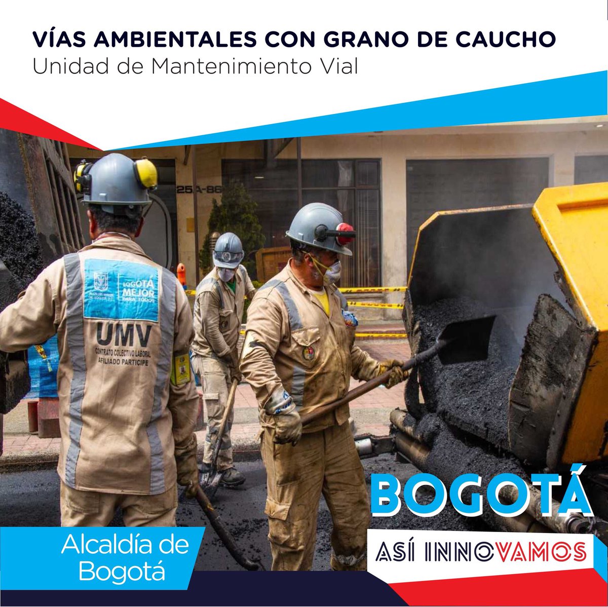 UMVbogota's tweet photo. ¿Vías hechas con residuos de llantas? Así es, #DistritoInnova la pavimentación de calles mediante el uso de pequeños granos de caucho reciclado de las llantas. https://t.co/GFTlH50Jde