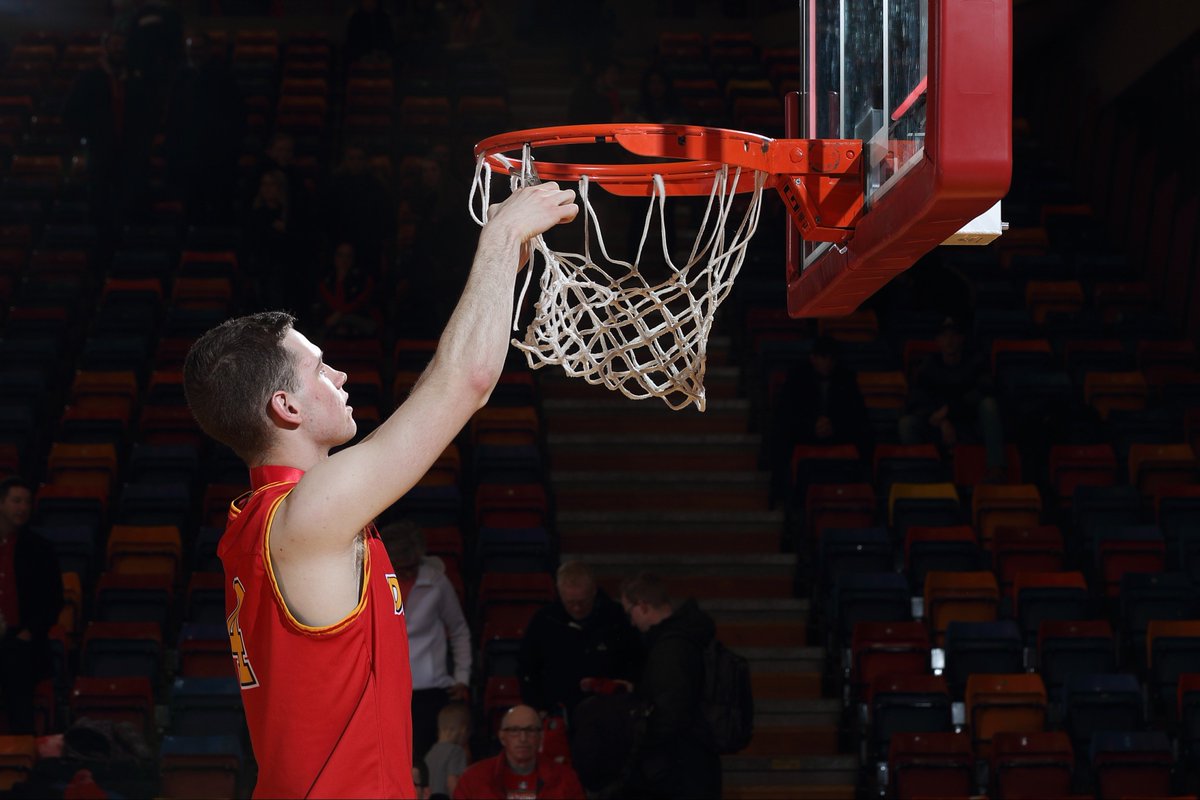 UCalgary Dinos tweet media