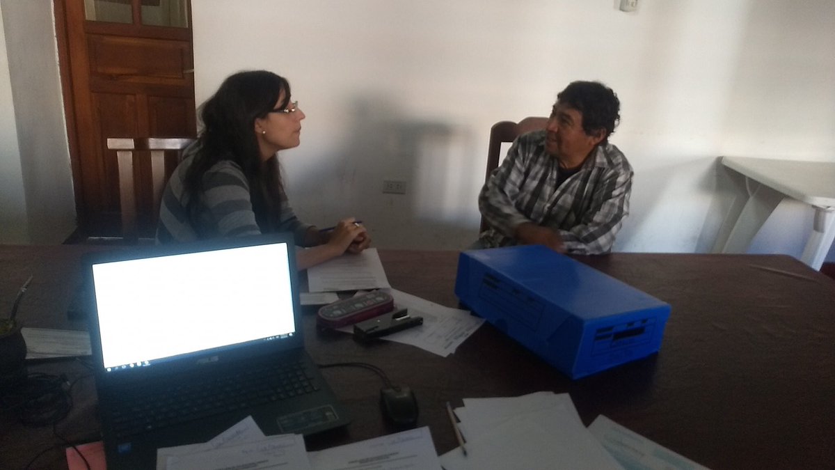 florenkv's tweet photo. .
Mis compañeros @Ivan_Brandan y @roxcord de la Secretaría de Participacion Ciudadana y Relaciones con la Comunidad estuvieron hoy en Cafayate asesorando sobre los programas de la Secre.
#PlanConectate
#EntreTodos https://t.co/8jJL4uIWLO