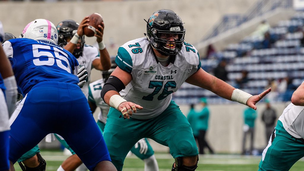 CFBHome's tweet image. Retweet if you think Brock Hoffman and Luke Ford should be allowed to play this year🙏