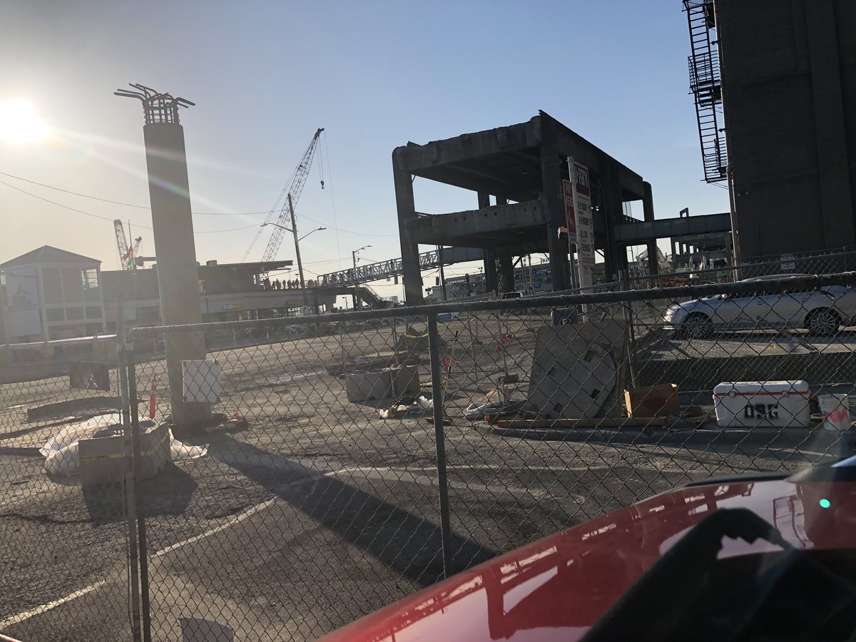SteveKirch1's tweet image. Uhhh waterfront getting kinda trippy, that’s about to be broad unobstructed daylight around Colman Dock as the #viaduct comes down. 

#Seattle #viadoom