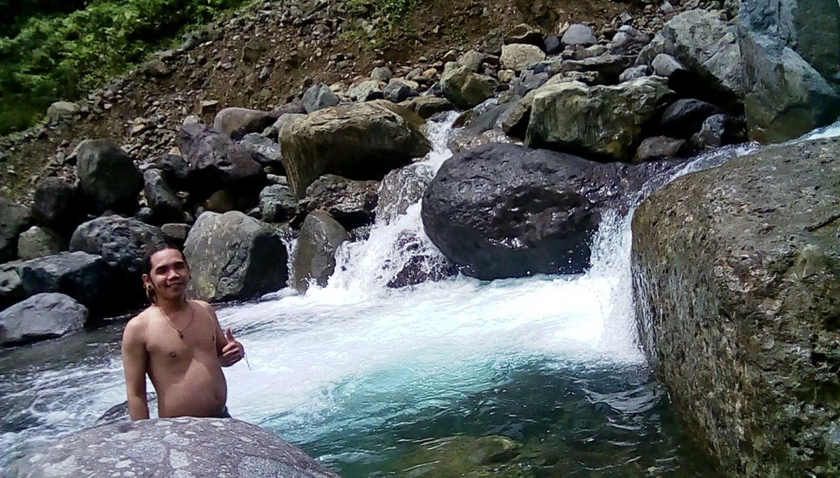 junexhumol2416's tweet photo. travel goals at Taytayan,New Bataan,ComVal
#travelgoals https://t.co/jN2etMdYTa