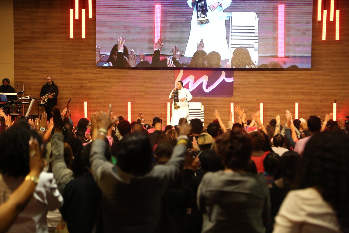 TheWomenWhoWin's tweet photo. #WWW2019 is live right now at https://t.co/ERbOO3O7fb and at https://t.co/ENFSn9AjIS. #LetsWinTogether #prayerconnection https://t.co/BDLpznQjvV