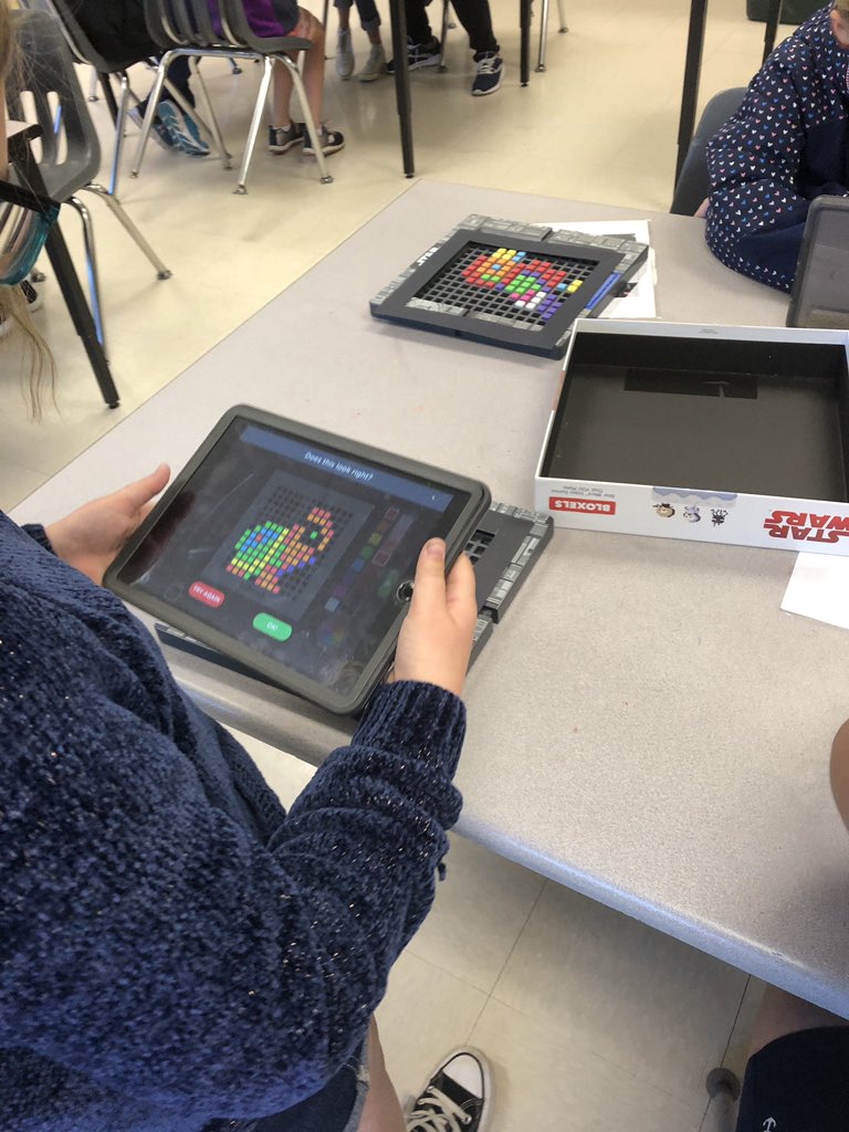elemitrt's tweet photo. 5th graders in Mrs. Lunsford’s art class learned to create & animate video game characters using pixel art this week. We are already scheming up ways to tie pixel art to curriculum topics next year using @BloxelsEDU! @OGETigerTweets @RkeCoSchools #teamup4tech https://t.co/d0A38lFDNa