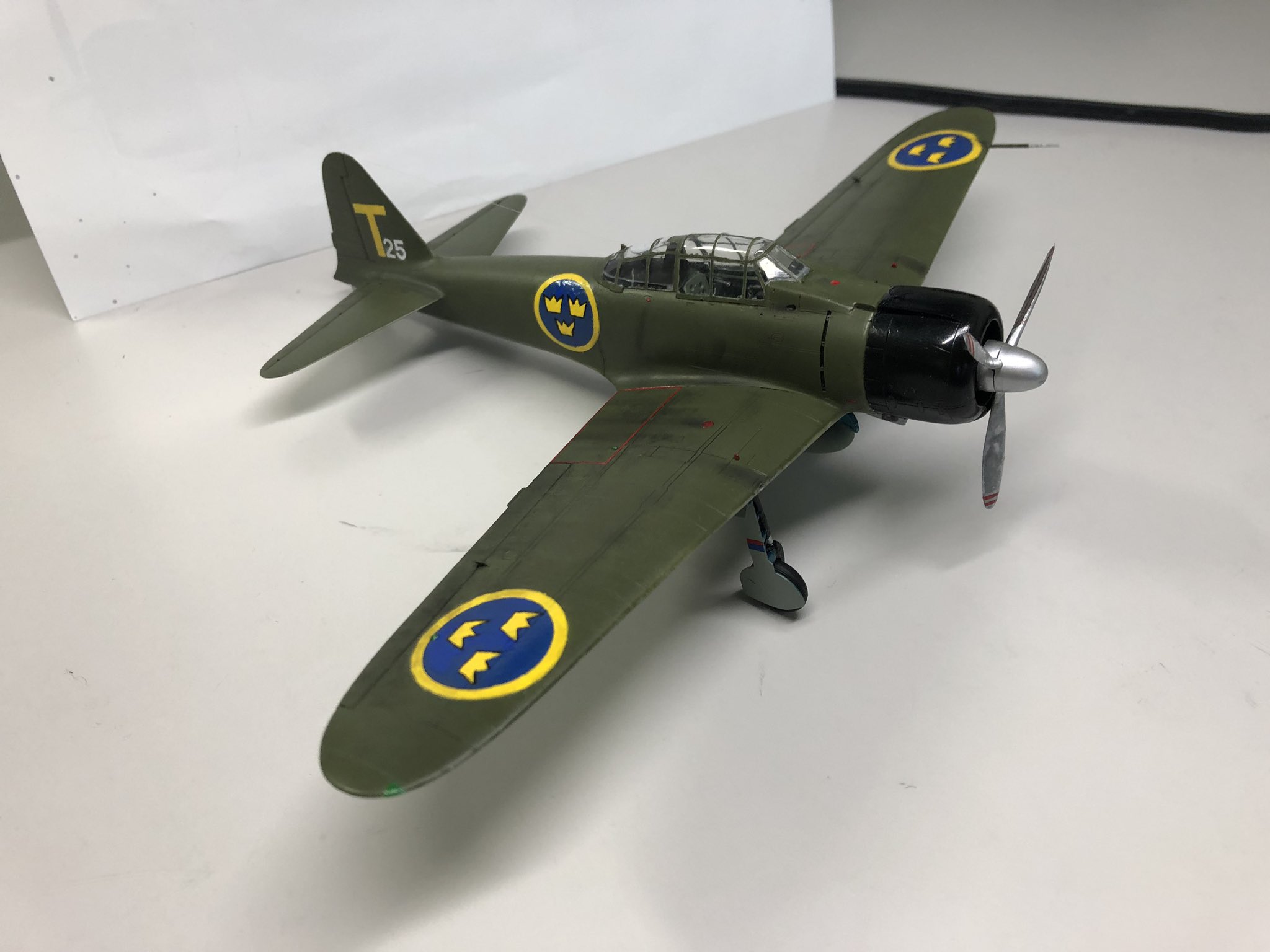 Ado15 Su Twitter スウェーデン零戦製作メモ 完成報告 零式艦上戦闘機二一型 スウェーデン空軍 完成しました ここまで大胆なif設定の機体を作るのは初めてでしたが 気合い入れて作れたので楽しかったです T Co Tfnqhhigy8 Twitter