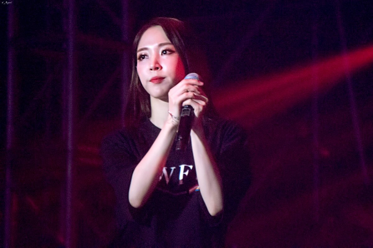 dichotomie1222's tweet photo. 20180818 MAMAMOO 4SEASON S/S CONCERT
#마마무 #문별 #MAMAMOO #mamamoo #MOONBYUL #moonbyul #ママム #ムンビョル #文星伊 #玟星 #MAMAMOO4SEASON https://t.co/aS9YnuRxmT
