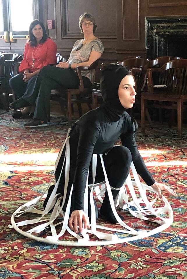 IngridZeller's tweet photo. Jan Bartoszek of @HedwigDances giving  a fantastic workshop on Bauhaus-inspired dance with costumes at @NorthwesternUn at https://t.co/rDkYEZ4AHY! @wunderbar2gethr @AATGOnline #bbb #100bauhaus #NUGerman #northernillinoisaatg https://t.co/Alp3Rch6xi