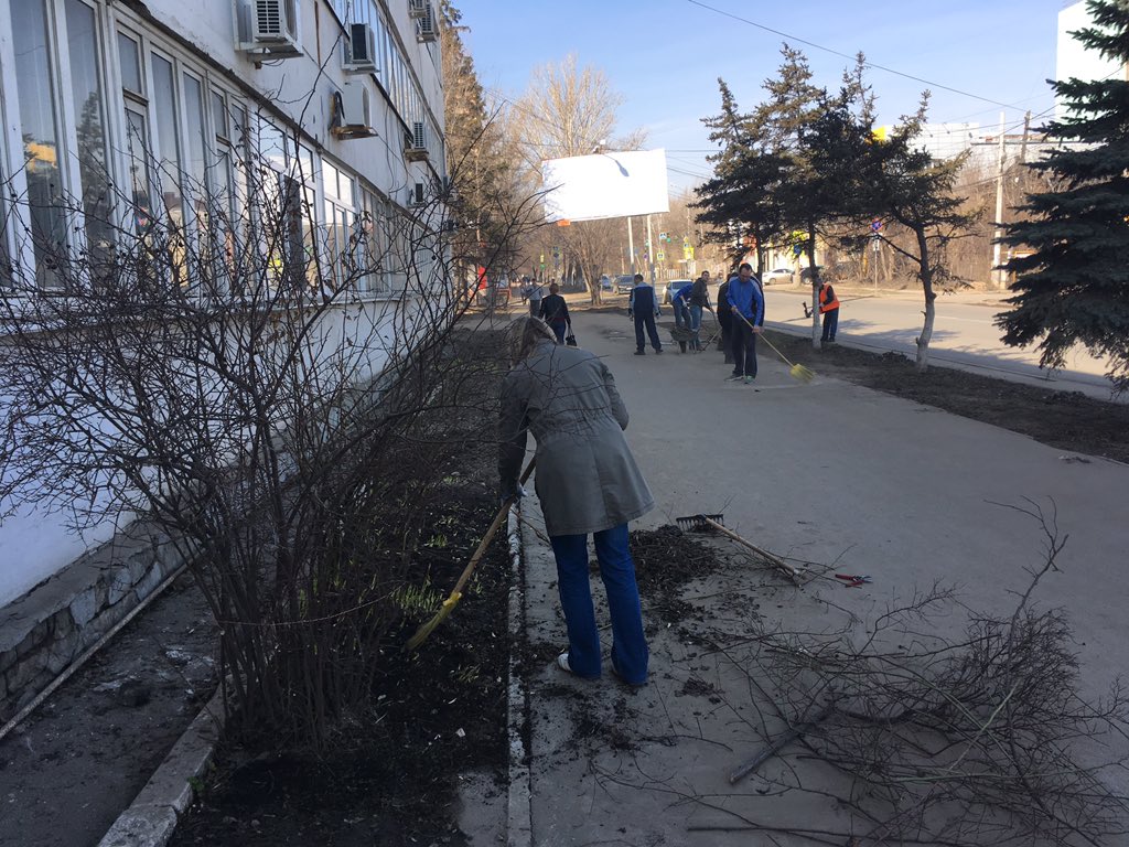 МП г.о. Самара «Ремжилуниверсал» принял участие в очередном городском субботнике. Погода отличная, настроение позитивное!