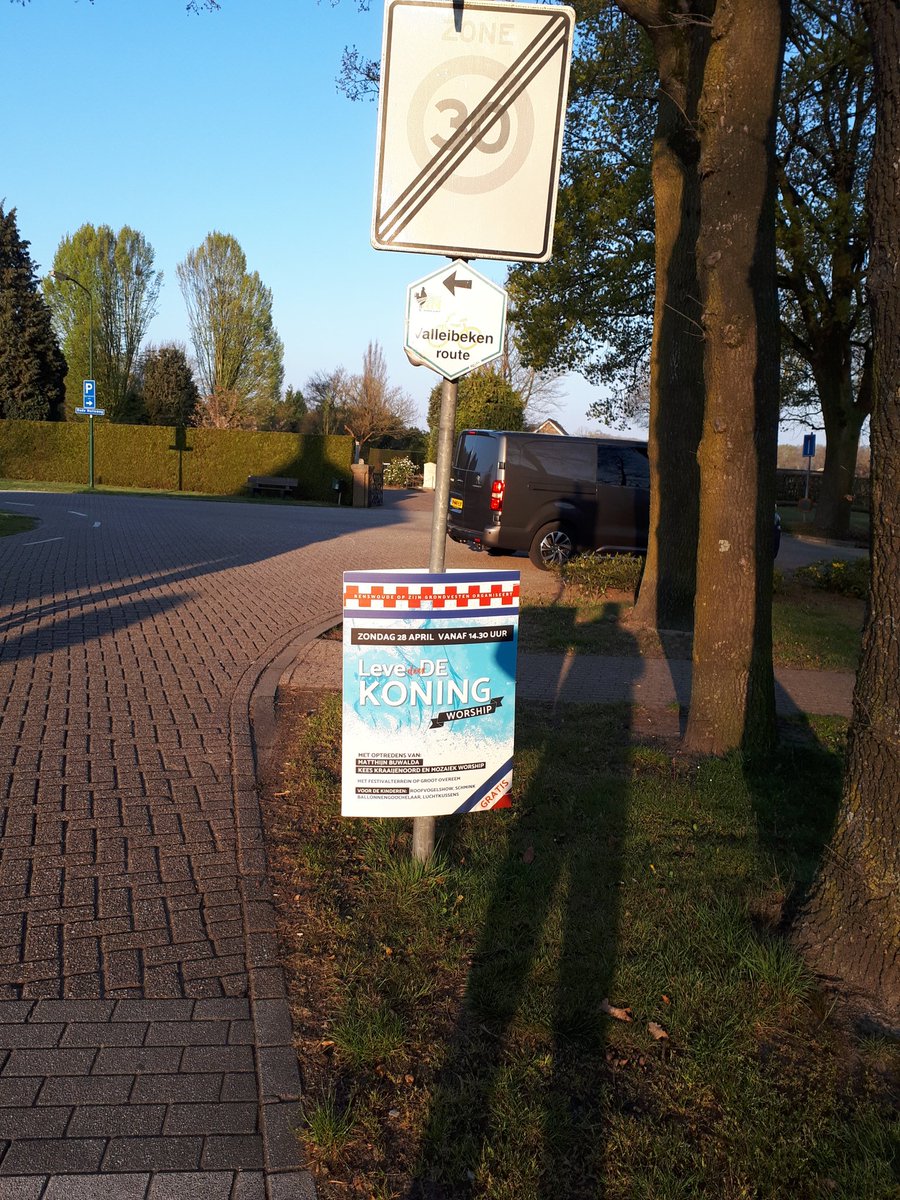 Aankondigingsborden geplaatst #worship renswoude,#mozaiekworshipband, #matthijn Buwalda