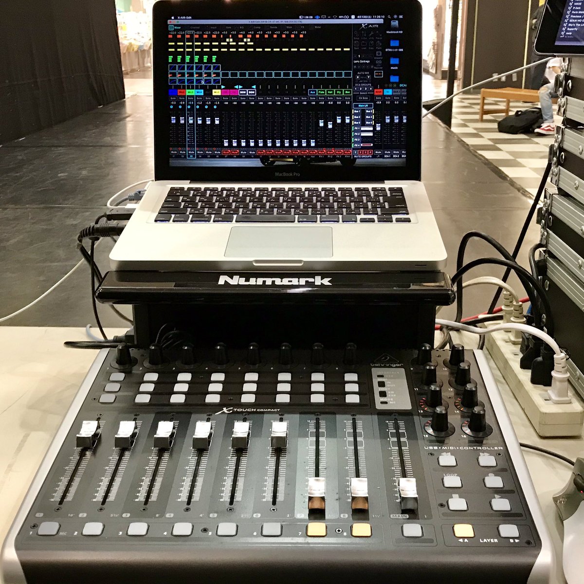 toshiharutamaki's tweet photo. 音響のセッティング終了♪
これからサウンドチェック
#behringer #XAIR #XR16 #xtouchcompact #macbookpro #ipad #shure #bose  #MACKIE https://t.co/zhOykWg1yB