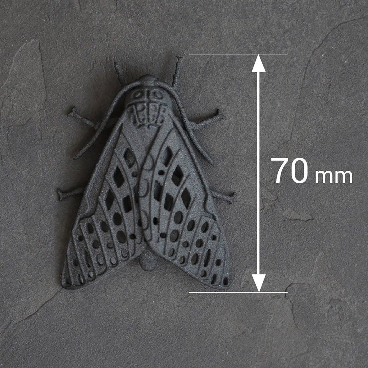 MalinkoDesign's tweet photo. Fancy something #3Dprinted? Have a look at 3D Printed Black Moth Pendant https://t.co/aIcj0yzDhb #malinkodesign #etsy #housewares #homedecor #black #christmas #bedroom #miniature #miniatureinsect #butterflyhomedecor #mothwalldecor https://t.co/TZXUIwdVS2