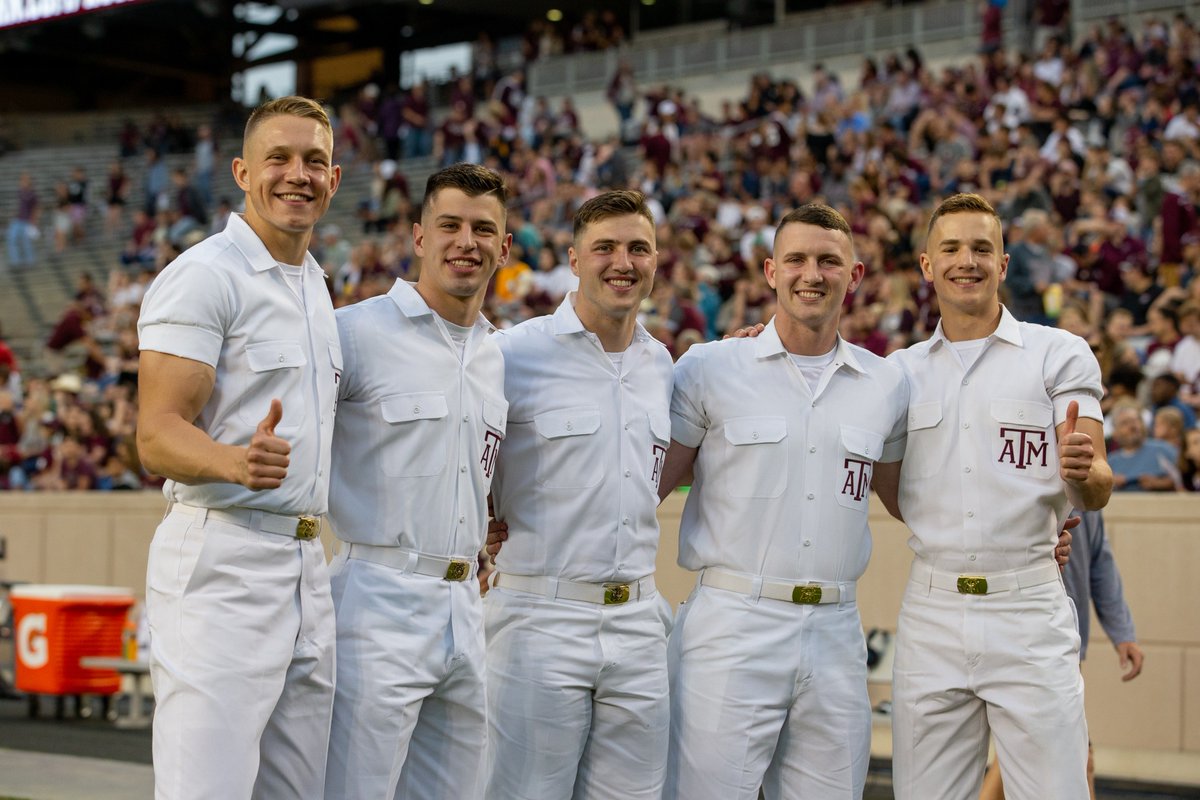Texas A&M University on Twitter: "Leading the #12thMan at Kyle Field for  the first time together: the 2019-2020 Fightin' Texas Aggie Yell Leaders!  @TAMUyell https://t.co/CshtUJ0v4O" / Twitter