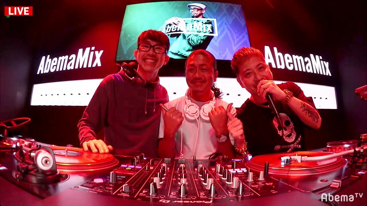 dh_chabin's tweet photo. 最後の表参道Studio
ありがとー‼️

#abemamix
#DJCELORY
#bullmatic
#DJ_TSUKASA_
#mcyoukid
#DJSPITE
#ありがとう表参道studio https://t.co/PPEzbOtaQk