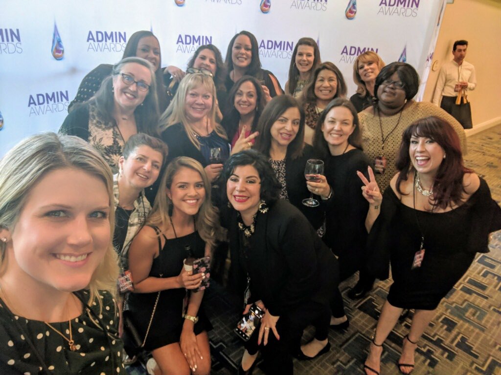 CCQuinteros's tweet image. Thank you to my amazing boss @acce for valuing us and supporting the Intuit EA community at the Silicon Valley Admin Awards! Congrats to our two finalists Stephanie and Nicole!! #intuitlife