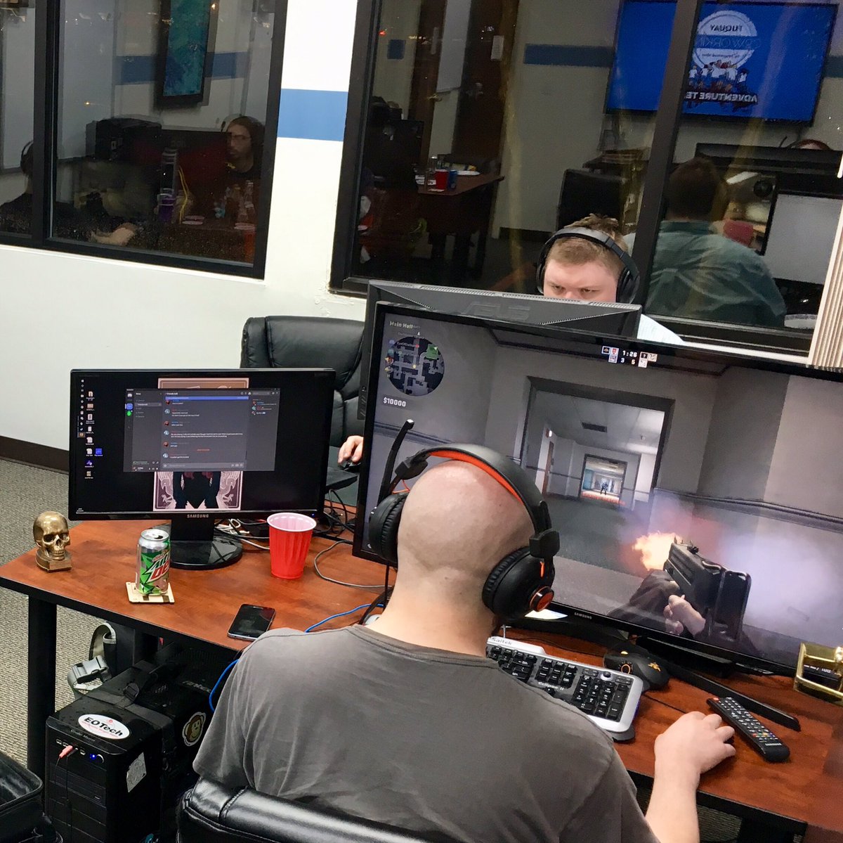 CortexCoGaming's tweet image. #Lanageddon2019 is off to an awesome start at @CortexCoGaming (@FuquayCoworking). 3 hours down, 33 more hours to go! 

#CortexCoGaming #CortexGaming #Gaming #GamingLounge #GameNight #FuquayVarina #aDashMore #FuquayCoworking #LANAGEDDON #LANParty #LANParty2019
