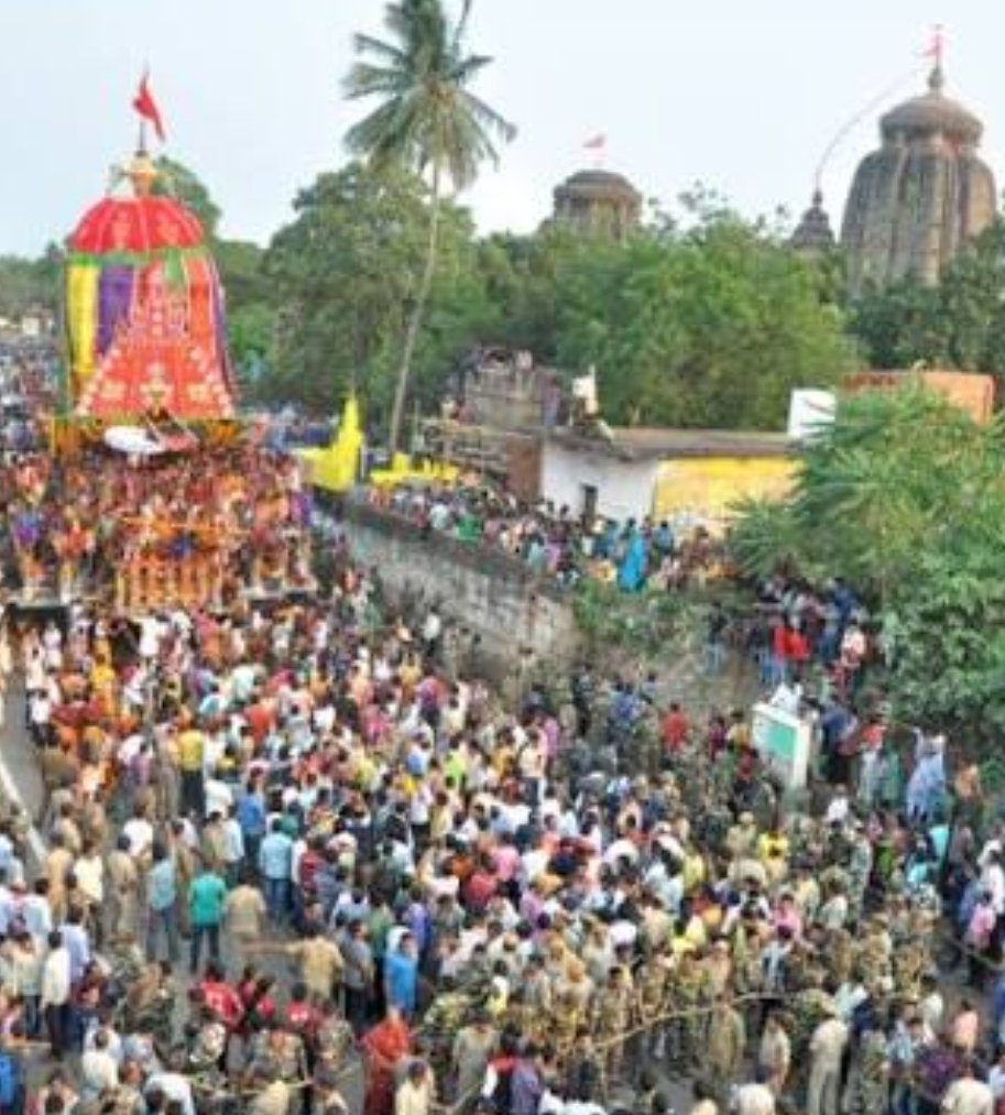 Wish you all on this auspicious #RukunaRath / #Ashokastami of lord Shri Lingaraj 🙏🙏🌹🌹🍀🍀