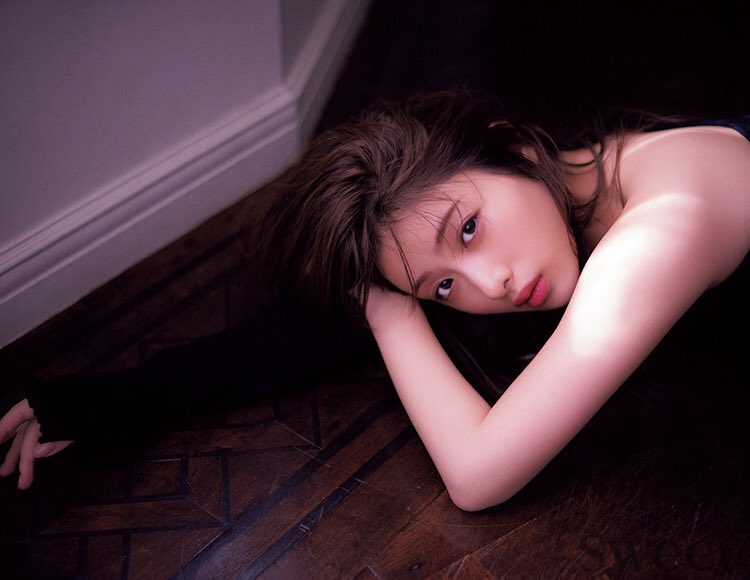 D4ALBEtU0AA2c_B.jpg:orig