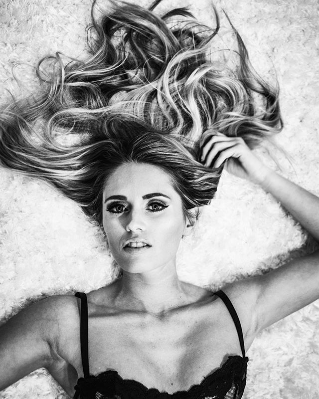 ChaPhotog's tweet photo. #boudoirsession #boudoirpicoftheday #boudoirfashion #boudoirpics #photoshoot #glamour #glamourphotography #glamourphotographers #instalingerie #lingerielife #intimates #sensual_ladies #luxurylife #boudoircafe #boudoirinspiration #lingerieblog #lingerieph… https://t.co/F6CWS4HJ3M https://t.co/t8rDlTdTQZ