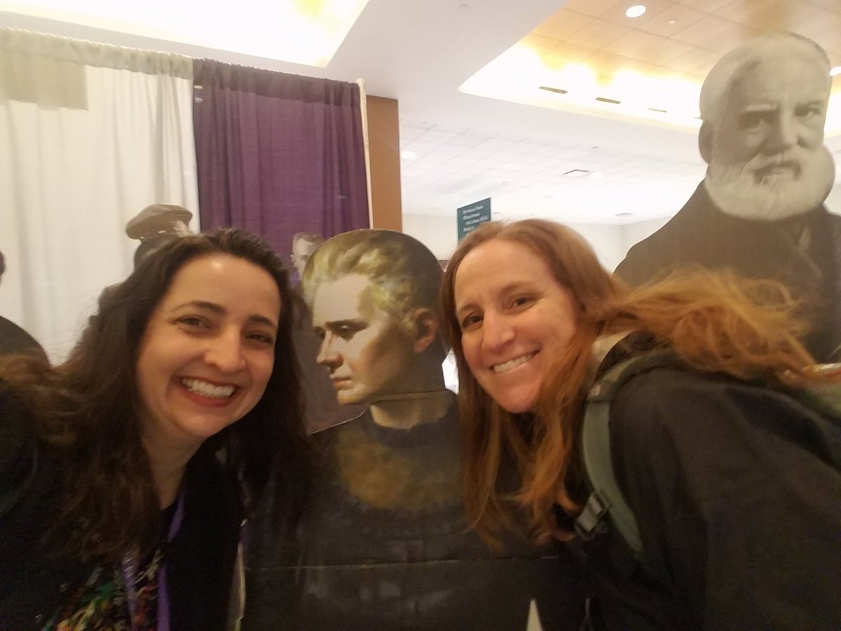 MelanieShedd's tweet image. Enjoyed going to #NSTA19 with the entire @PrincipiaSchool Upper School Science Team.  We did not get a group shot of us all.  Can't wait to debrief at our next Department meeting.  So much food for thought! #Printeachersonfire #SciEd #PrinPD