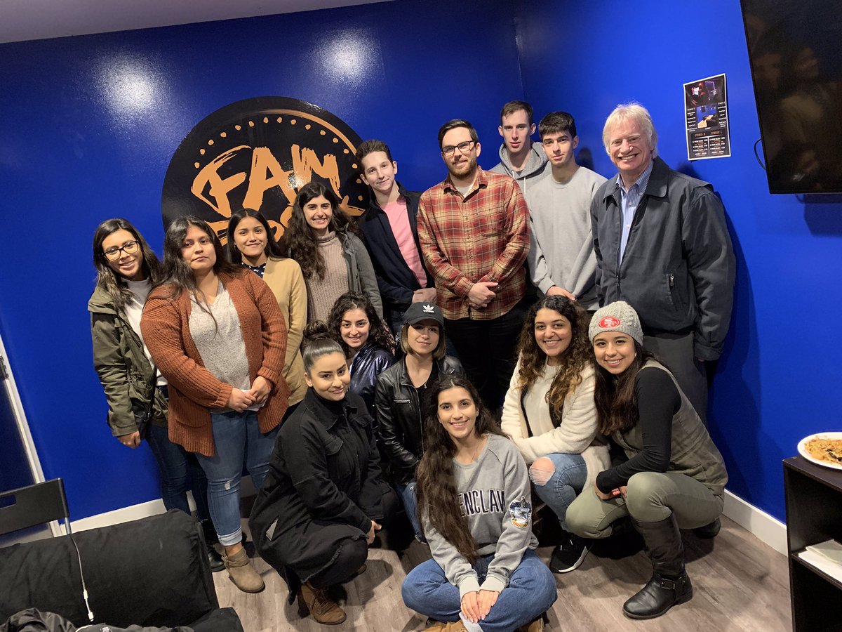 PESAinAction's tweet photo. The #TeenCourt Alumni Association allows current college students to continue contributing to the program that effected them so positively during their time in high school. #PayingItForward #FirstRetreat ⚖️ https://t.co/NNOGdr7FAK