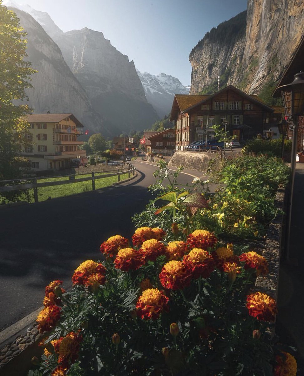 amazingworldp's tweet photo. Lauterbrunnen, Switzerland https://t.co/CPBFrOuM89