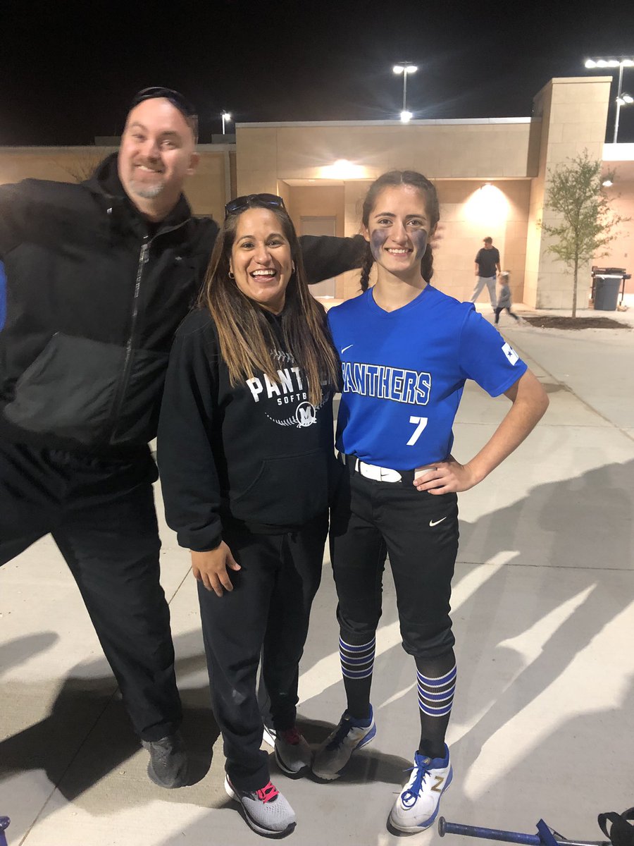 CrawfordEstela's tweet photo. Lady Panthers 10 run ruled Ennis tonight to get the win. Thank you to our family for coming out and watching our version of Friday Night Lights. #crawfordcrew #FridayNightLights #softball #ladypanthers #midlonation #turffield π₯π https://t.co/wIft1xbGKg