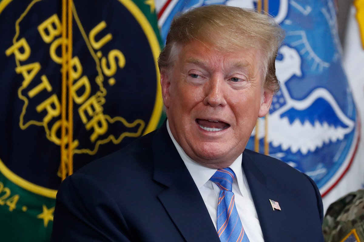 nypost's tweet image. Trump tears into 'Radical Left' for opposing sanctuary city proposal trib.al/40faTAC