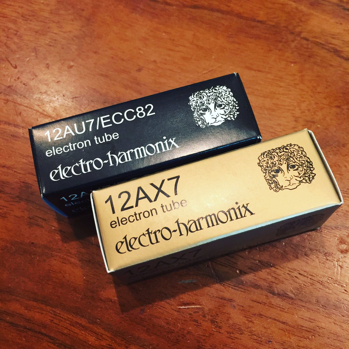 avici2zee's tweet image. エレハモ試す
#electroharmonix #12au7 #12ax7