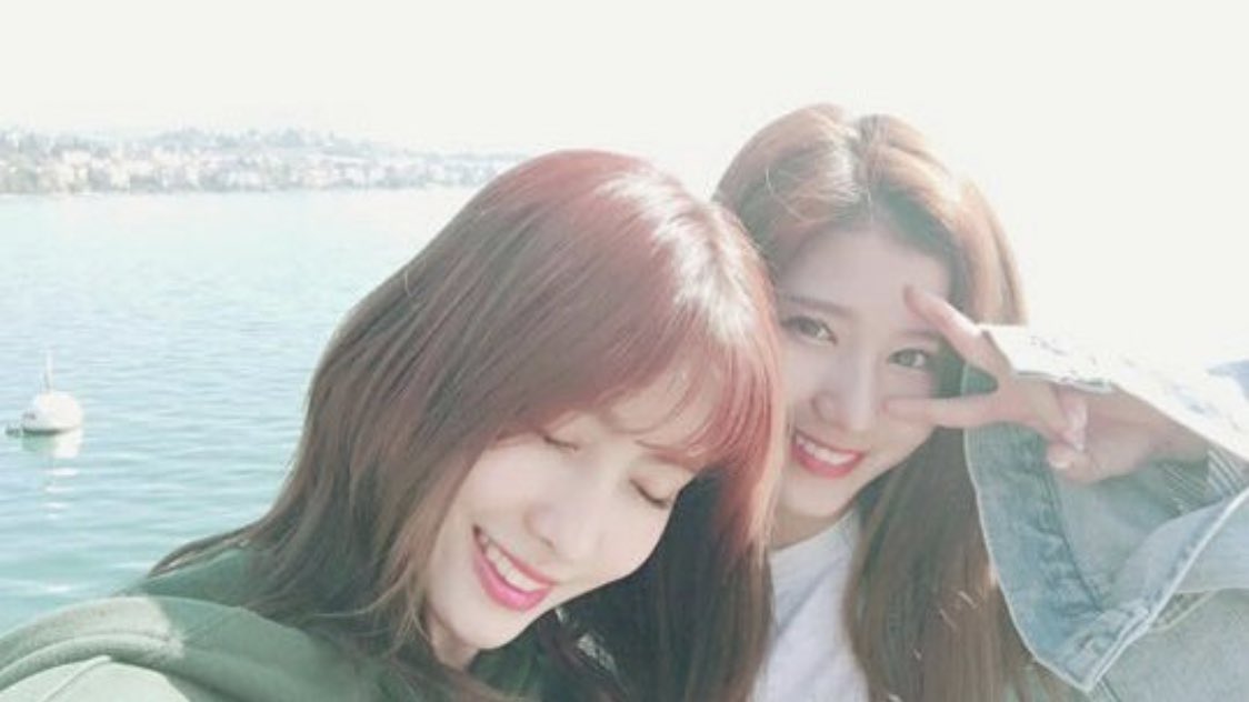 luvvgyu's tweet photo. You two have been in jyp 7 years already 💞 7 years ago today you boarded the same plane with the same goal in mind... to debut 💞 all of your hardships have paid of.. thank you for being apart of @JYPETWICE #7YearsWithSaMo #7YearsWithSana #7YearsWithMomo #HappySaMoDay https://t.co/5XKeHVgJ1m