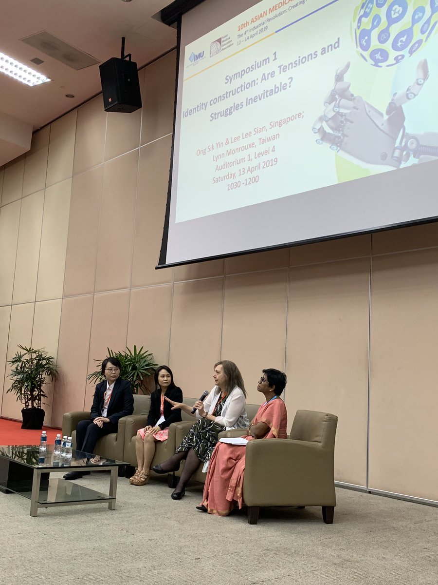 Hwee_S_Khoo's tweet photo. An engaging Q&amp;A session and successful symposium on clinician professional identity by @LynnMonrouxe @sikyin @lleesian at AMEA 2019 @CG_MERC @NHG_HOMER #identity #conflict https://t.co/m4PJQk1T6w