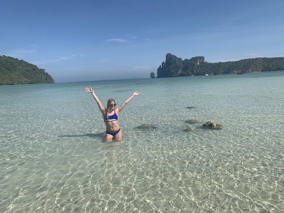 kiraalaureen's tweet photo. Thailand ur a dream✨💙 https://t.co/xZsSKdyFEj