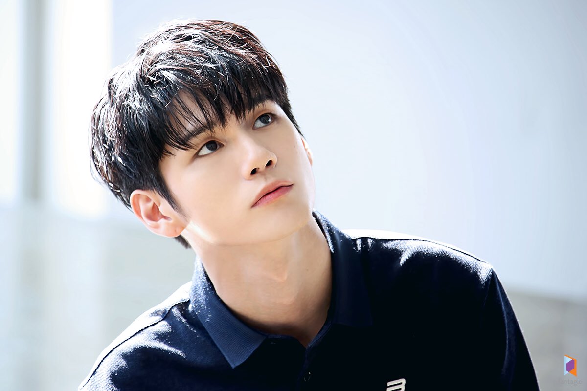 ONGSEONGWU_TH's tweet photo. [📷]☁️🎪 เผยภาพ daily look ของประติมากรรมที่มีชีวิต “องวิด” ✨💛(1)
🔗 https://t.co/ZqvASNKVQz
#옹성우
#องซองอู https://t.co/lLqZP4sgDx