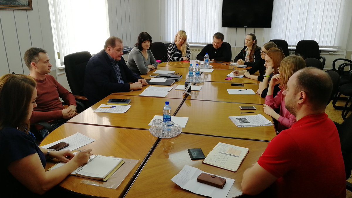 Глава #Тольятти Сергей Анташев @sa_antashev проводит встречу с инициативной группой молодых семей по вопросу обеспечения сертификатами участников жилищной программы. <a href="/SamMobilePriem/">Мобильная приемная Губернатора Самарской области</a>