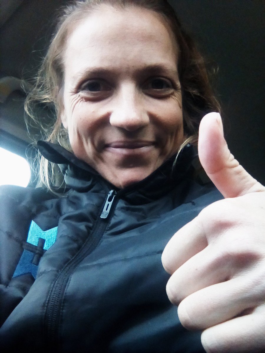 After a while figuring Ann's car out, I'm on the road to second dynamite <a href="/TeamMassmart/">TeamMassmart</a> at <a href="/LoskopMarathon/">Loskop Marathon</a> . Good luck super girls.... and good luck to me doing a duty I am not familiar with!🤪