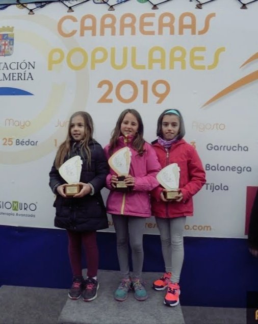 Empieza el circuito a lo grande para los nuestros!! Primera carrera disputada en la localidad de Abla💪🏼 ni el mal tiempo frenó a estos fueras de serie. Destacar a nuestra cantera que va pisando fuerte y los podiums por categoría de Ana, Josefa, Pepe Martínez y Olga🏆🐒