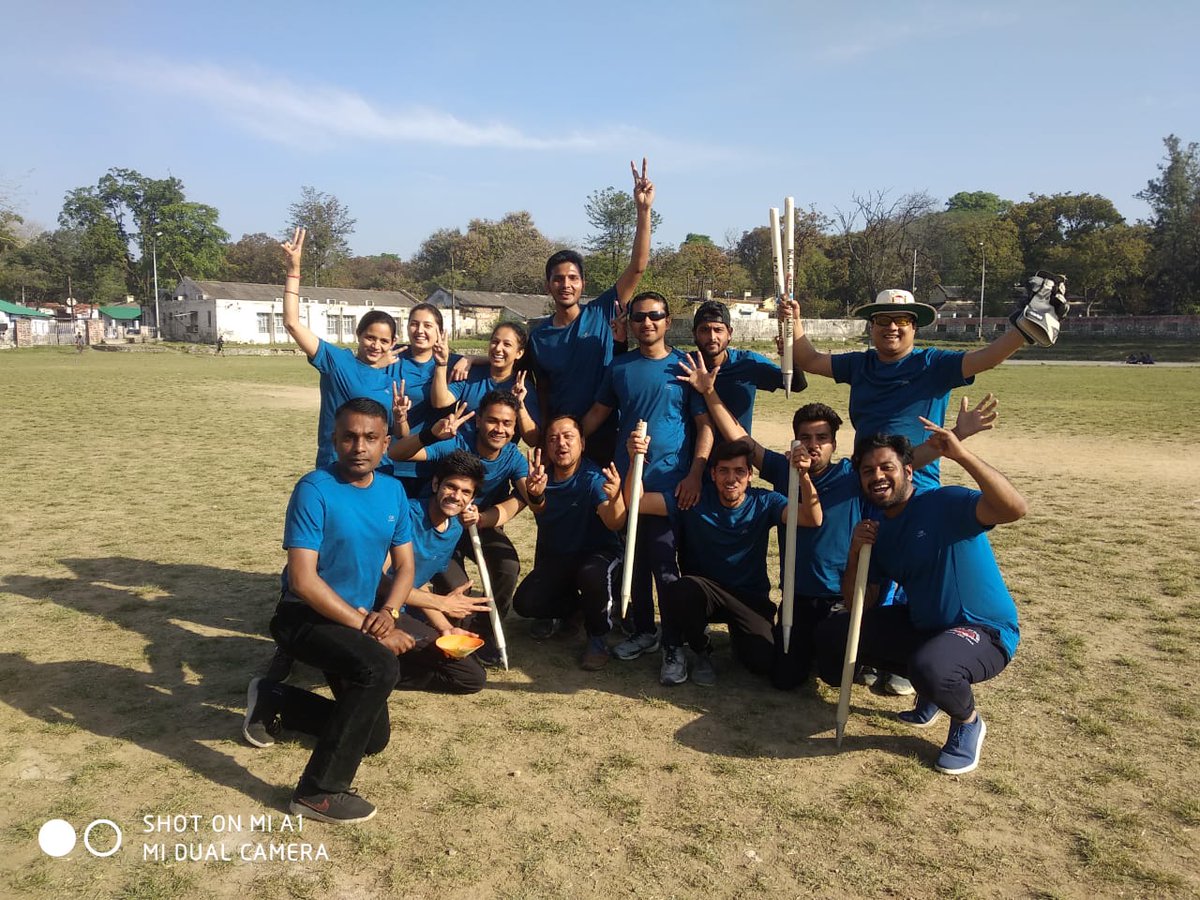 sdeievent's tweet image. #SDDThunder becomes the #2ndqualifyingteam for the #SPL5SemiFinals after beating #DoonAvengers by 13 runs. The superb bowling spells by the SDDThunder bowlers forced the Avengers to take a back foot. Well done #SDDThunders and hard luck #DoonAvengers.