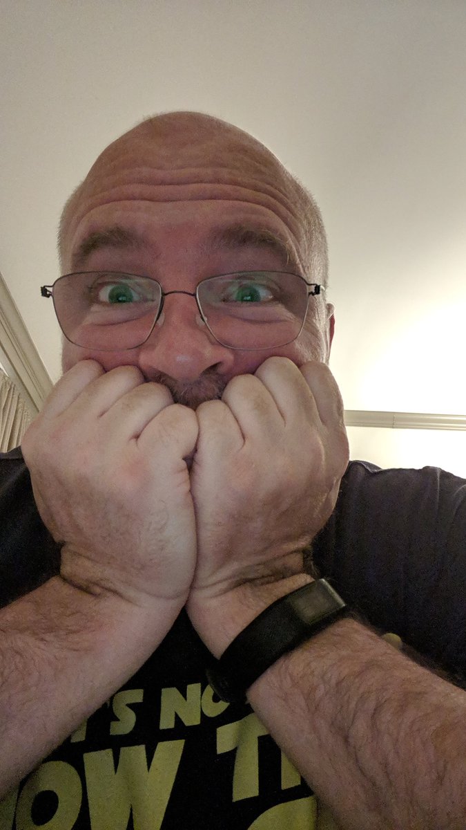 sdsaberspodcast's tweet photo. This is me, watching the teaser over and over and over...!
#SWCpod #SWCCpod #starwars #StarWarsCelebration #EpisodeIX #epix https://t.co/66koz6CCTw