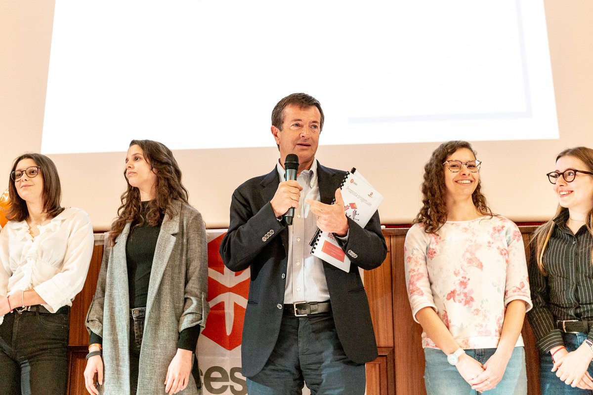 FondazioneCESVI's tweet photo. Grazie a Giorgio Gori, sindaco di Bergamo, e ai candidati sindaco Nicholas Anesa, Francesco Macario, Giacomo Stucchi per aver ascoltato le proposte degli studenti di #Agente0011 #Missioneinclusione per rendere più inclusiva la città! E grazie alla Presidente Cesvi Gloria Zavatta! https://t.co/pVvADYuKYD