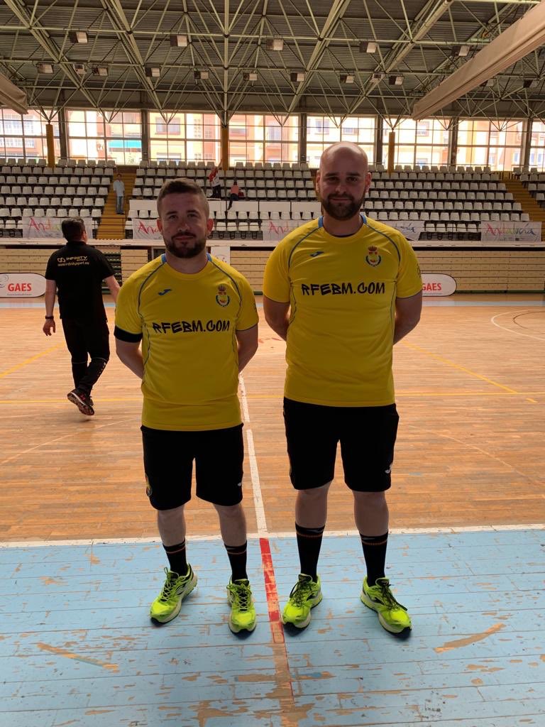 Además de la Competición Andaluza tenemos una serie de compañeros que han sido designados por la <a href="/RFEBalonmano/">RFEBalonmano</a> para Intersectores Estatales 
<a href="/ManuBarrera1023/">Manu Barrera</a> y <a href="/davidgallego77/">david gallego</a> 
<a href="/verabertoni/">Bertoni</a> y #CarlosVera en SAFA (Madrid)
@samuelmeridaF  y #@samuel_asantos en Benalmádena (Málaga)