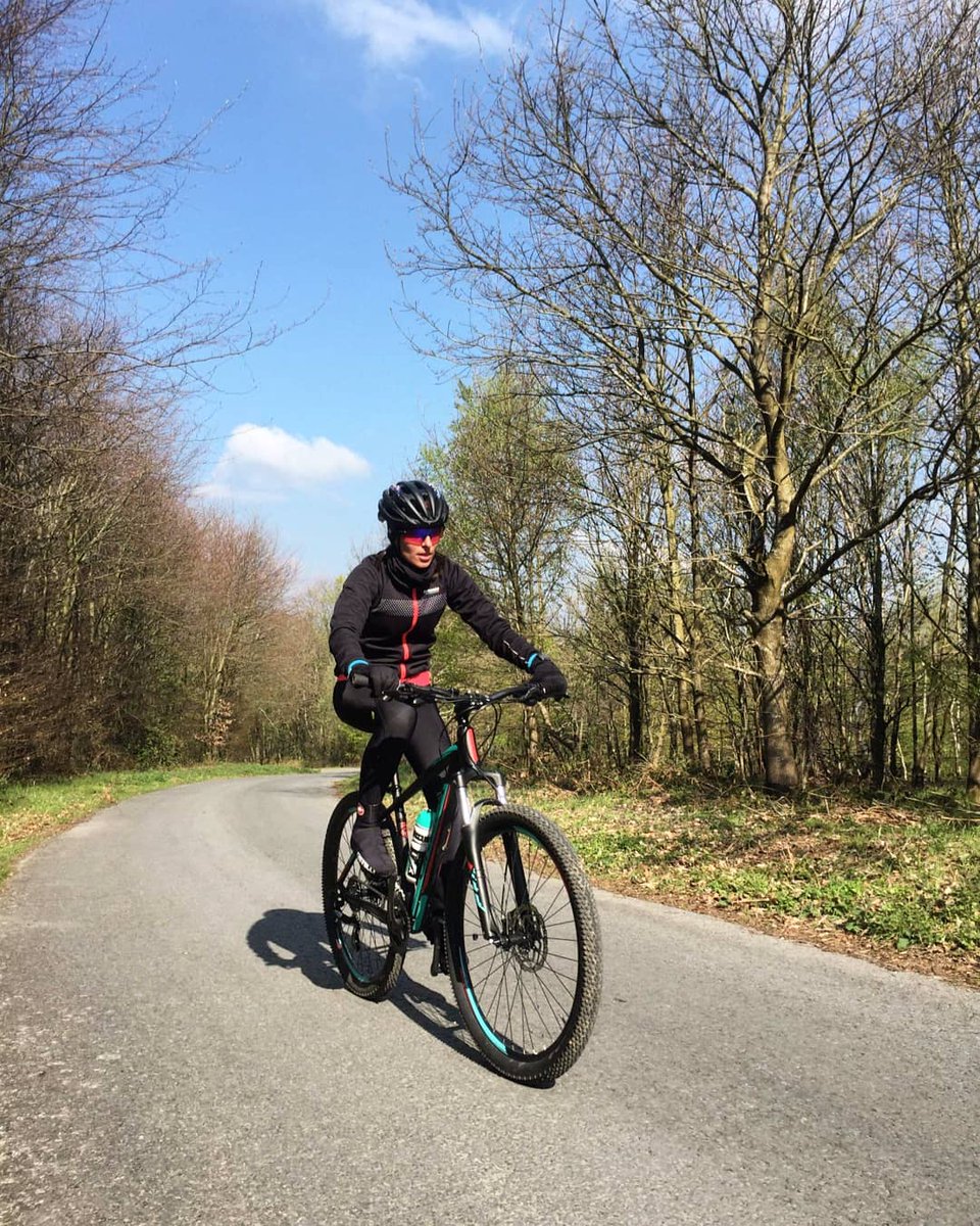 ju_drem's tweet photo. Quand le "1h tranquille" se transforme en 2h avec des bosses, de l'intensité, et le Mont Pagnotte. 😱 Le job est fait ! #efdv #RaidVTT https://t.co/jb8CPSwmxO