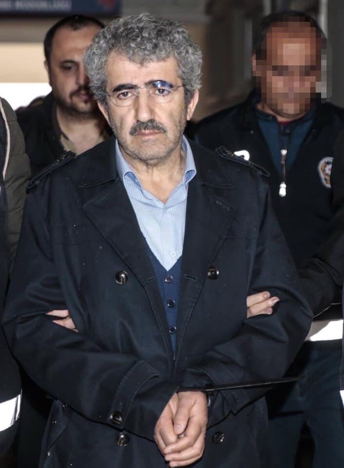 Bir neslin emeklerini, umutlarını, hayâllerini, gençliğini çaldı. Onursuz, aşağılık, hırsız #AliDemir