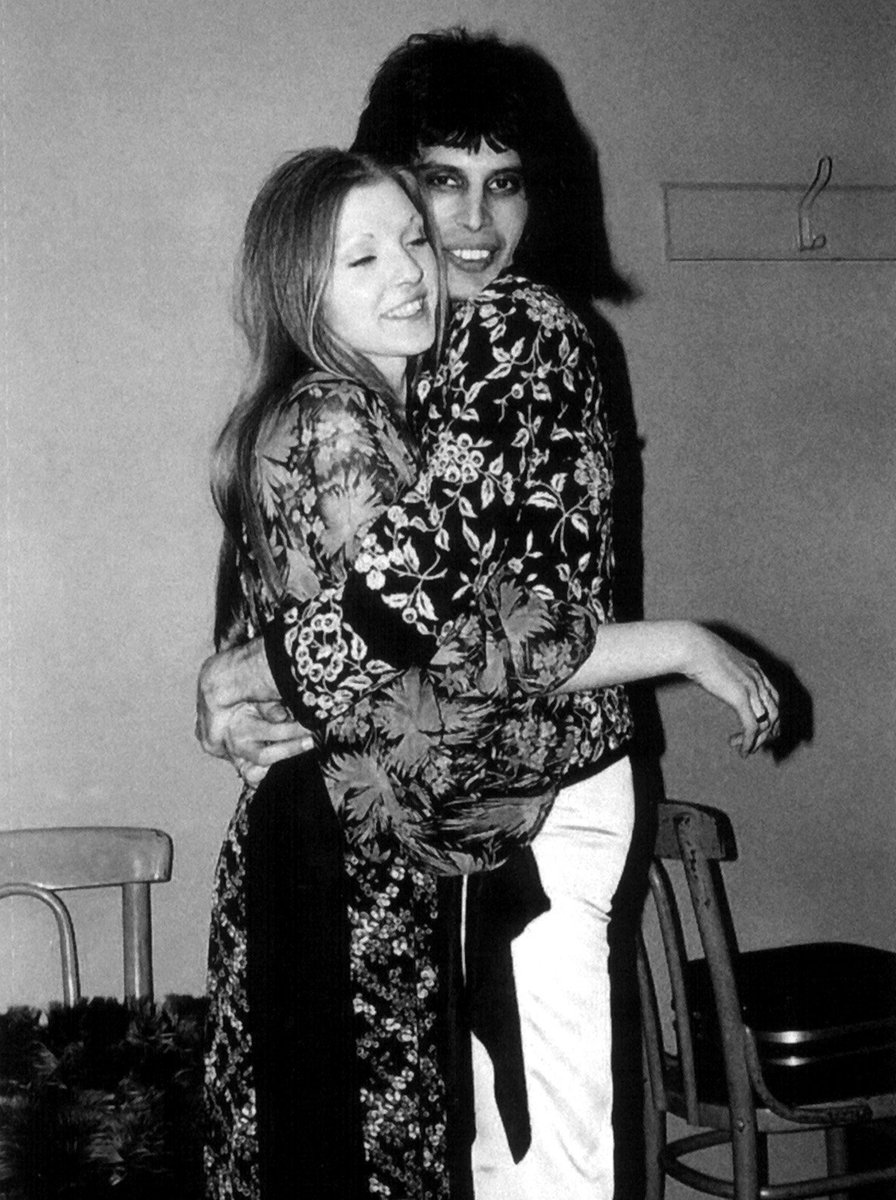 mercurysarchive's tweet photo. Freddie Mercury and Mary Austin photographed my Mick Rock in 1973.
#FreddieMercury https://t.co/v8YqjmPVxu