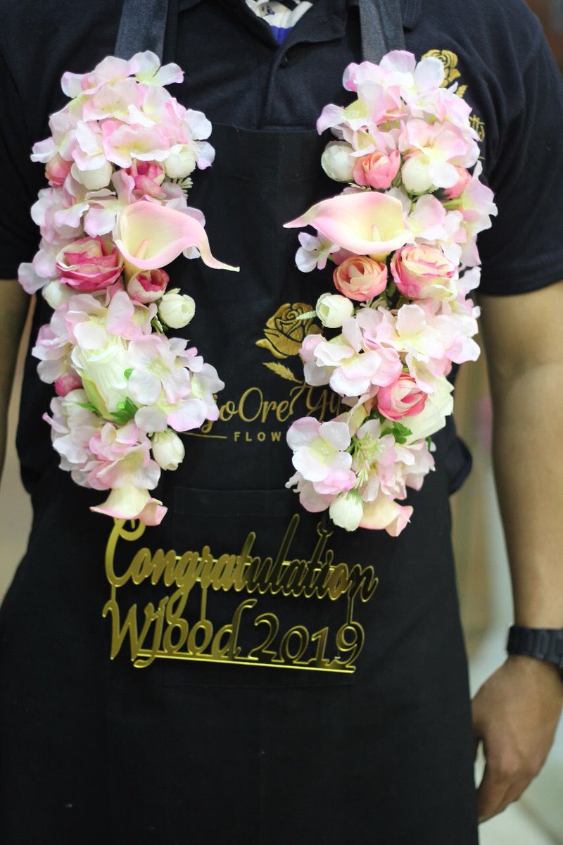 تفصيل الاسماء لعقد #تخرج
حسب الطلب 
واتساب: 0568087008
انستغرام/Aljore
.
.
.
#الرياض