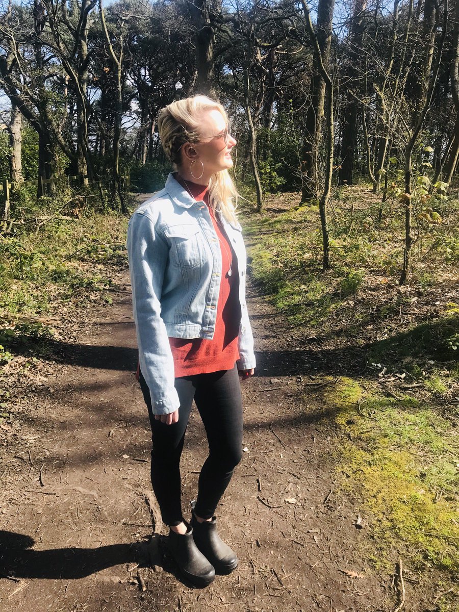 ZoeAbernethy's tweet photo. Beautiful morning 💛🌤 #springwalk #wirral https://t.co/F4SJ1XVn6G