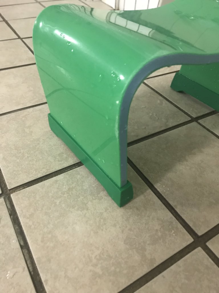 Mnt企画 １０１０ בטוויטר 朗報 今さら 昔から 銭湯 で使用されてる 池島製椅子 緑イス のゴム製造が終了して 約１０年位 当湯の在庫も底をつき 椅子本体買換えを検討するも 思わず 椅子ゴム を作っちゃいました 今回は 基本的に接着剤