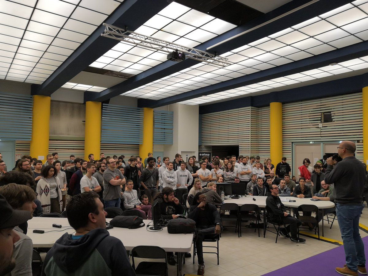 PushStartGame's tweet image. C'est le début de la @GaChaJam en ouverture du #micc19. Environ 142 participants étudiants, avec le soutien de @Montpellier3m @UbisoftFR @ETPAToulouse @Epitech @eartsup et @PushStartGame #gamedev