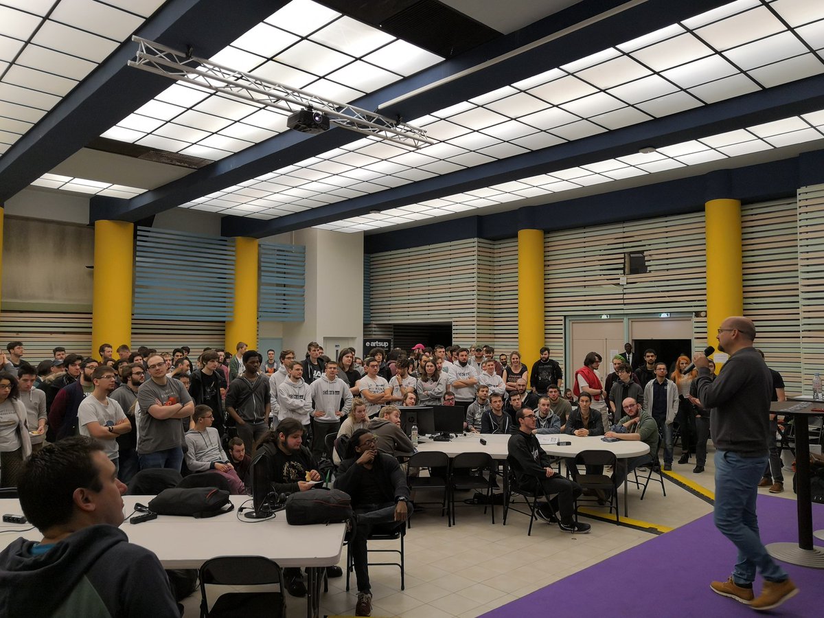 PushStartGame's tweet image. C'est le début de la @GaChaJam en ouverture du #micc19. Environ 142 participants étudiants, avec le soutien de @Montpellier3m @UbisoftFR @ETPAToulouse @Epitech @eartsup et @PushStartGame #gamedev