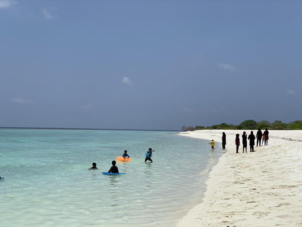 AliHashimSmith1's tweet photo. #Agenda19 Dhathuru Vote ufaaveyrikan Elected MP @waddxy https://t.co/vvhijnqQui