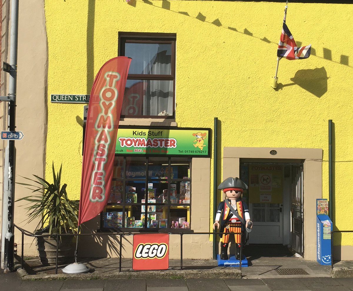 kidsstuff's tweet photo. Weather looks great here in #Wells why not pop in and see us #TheBigYellowToyShop #Toymaster #HappyEaster https://t.co/AGz0KShoZA